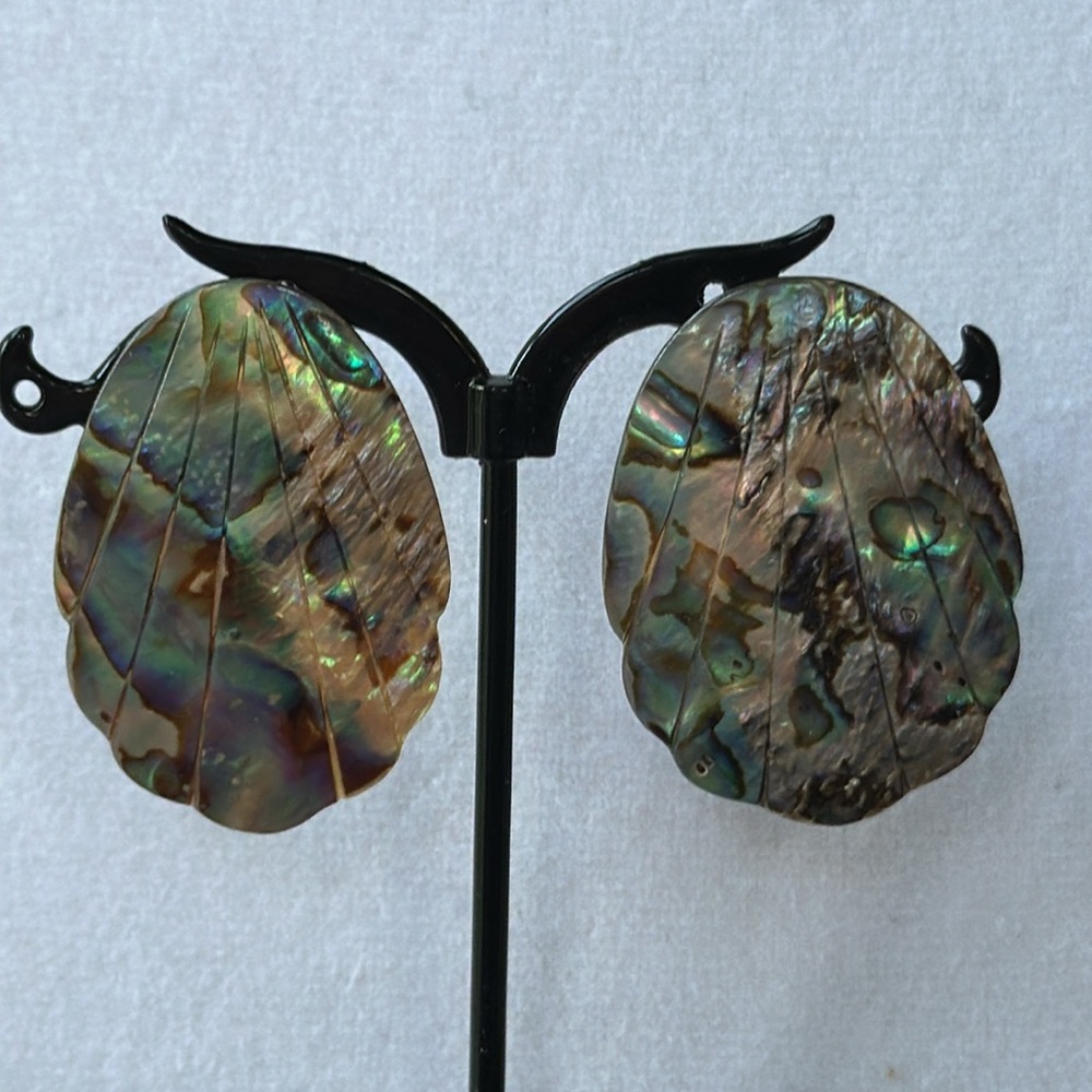 Vintage Abalone Shell Clip On Earrings - Picture 4 of 8